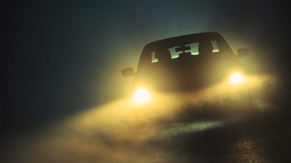 Controla las luces de tu coche: la visibilidad puede reducirse hasta un 40%