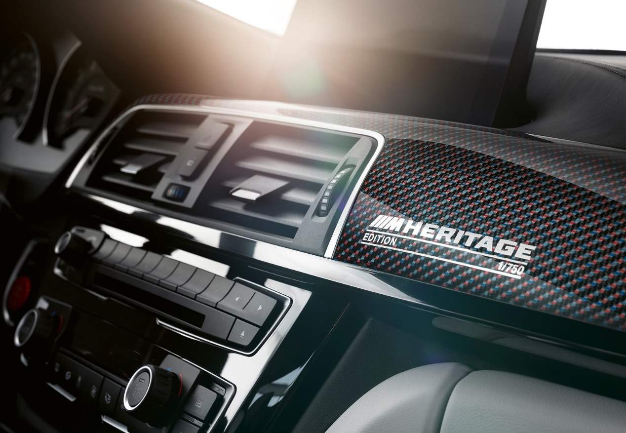 BMW M4 Edition M Heritage: pura tradición deportiva