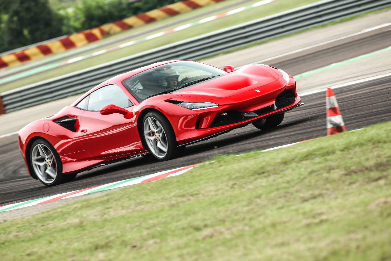 A prueba el Ferrari F8 Tributo, pura adrenalina sobre ruedas