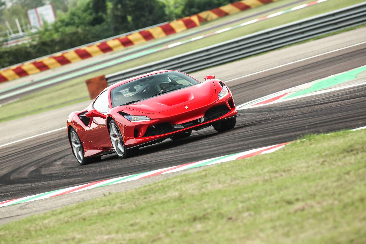 A prueba el Ferrari F8 Tributo, pura adrenalina sobre ruedas