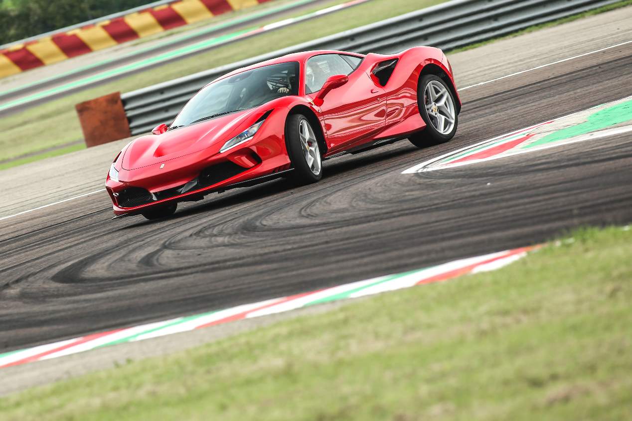 A prueba el Ferrari F8 Tributo, pura adrenalina sobre ruedas