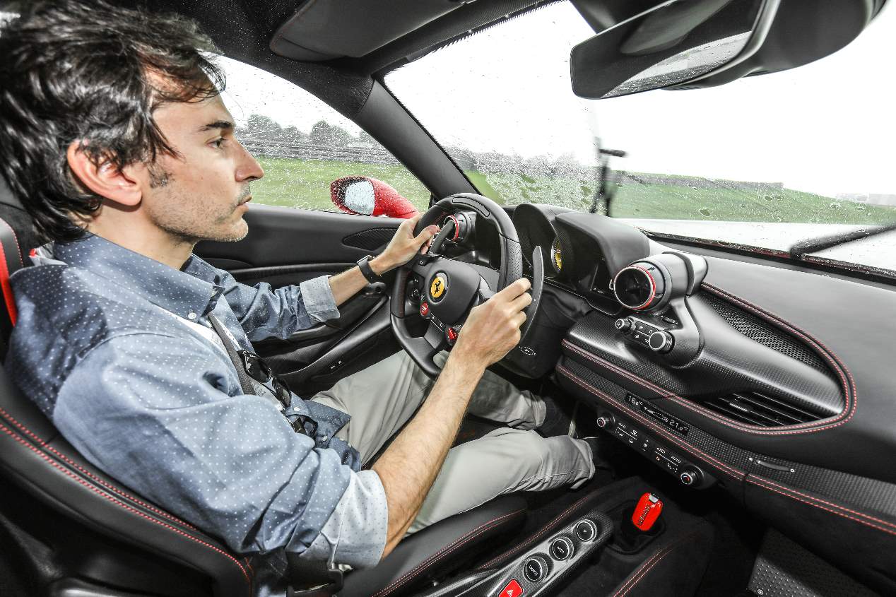 A prueba el Ferrari F8 Tributo, pura adrenalina sobre ruedas