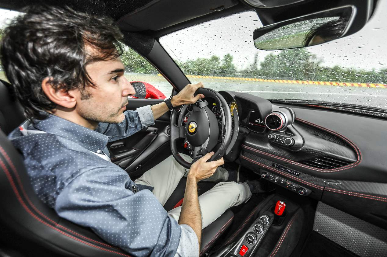 A prueba el Ferrari F8 Tributo, pura adrenalina sobre ruedas