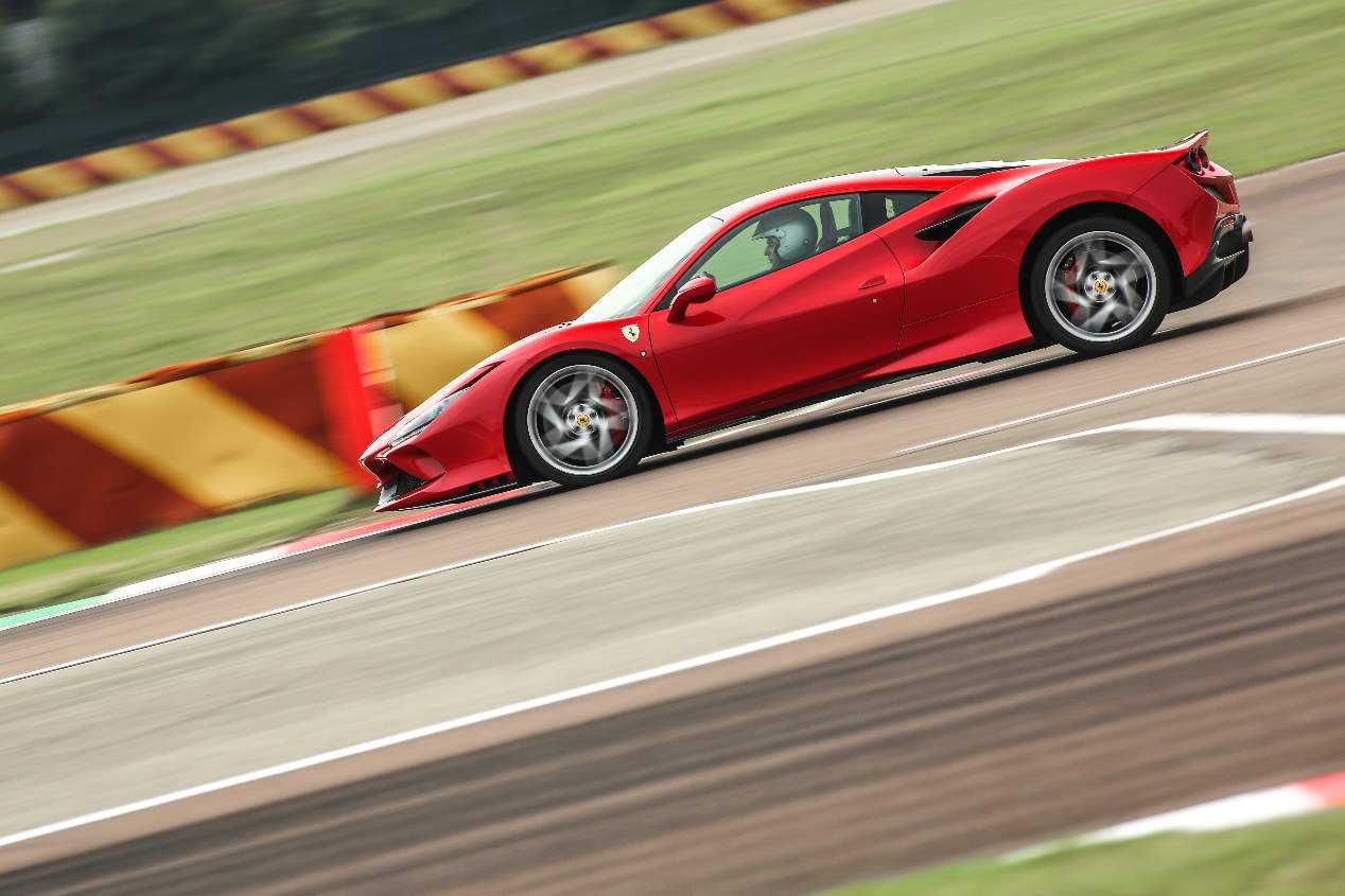 A prueba el Ferrari F8 Tributo, pura adrenalina sobre ruedas