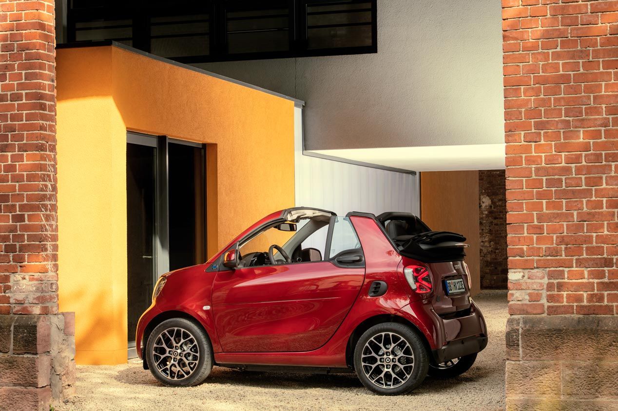 Smart EQ ForTwo y EQ ForFour, la nueva generación solo en eléctrico
