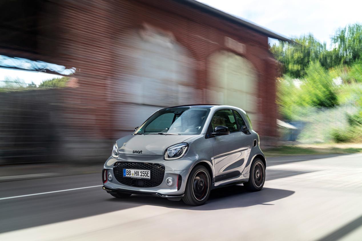 Smart EQ ForTwo y EQ ForFour, la nueva generación solo en eléctrico