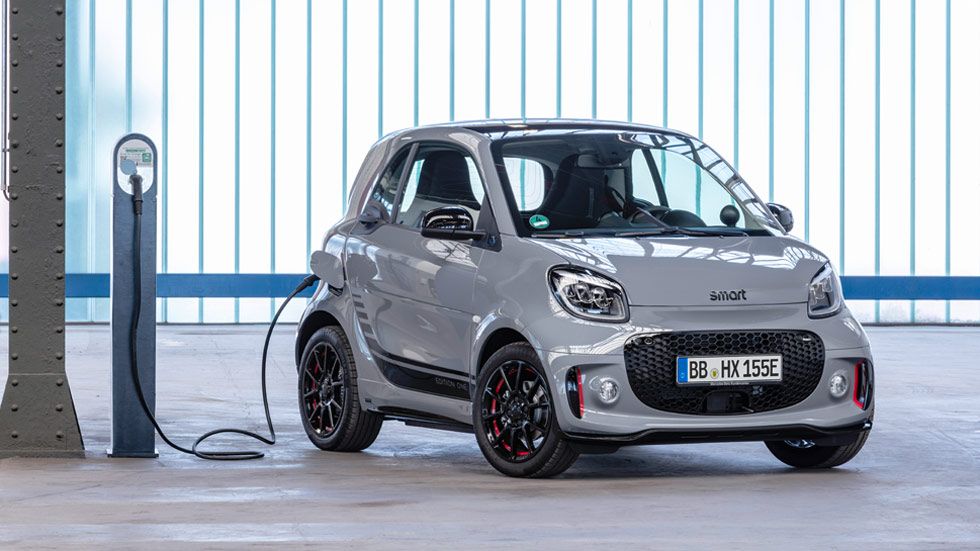 Smart EQ ForTwo y EQ ForFour: fotos y datos oficiales de los nuevos coches eléctricos