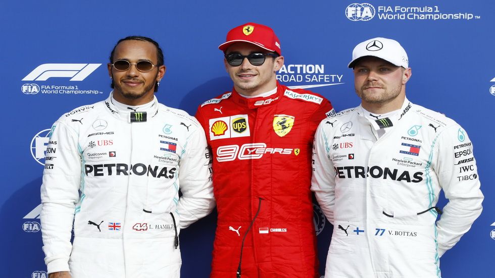 Los tres primeros pilotos de la parrilla: Leclerc, Hamilton y Bottas