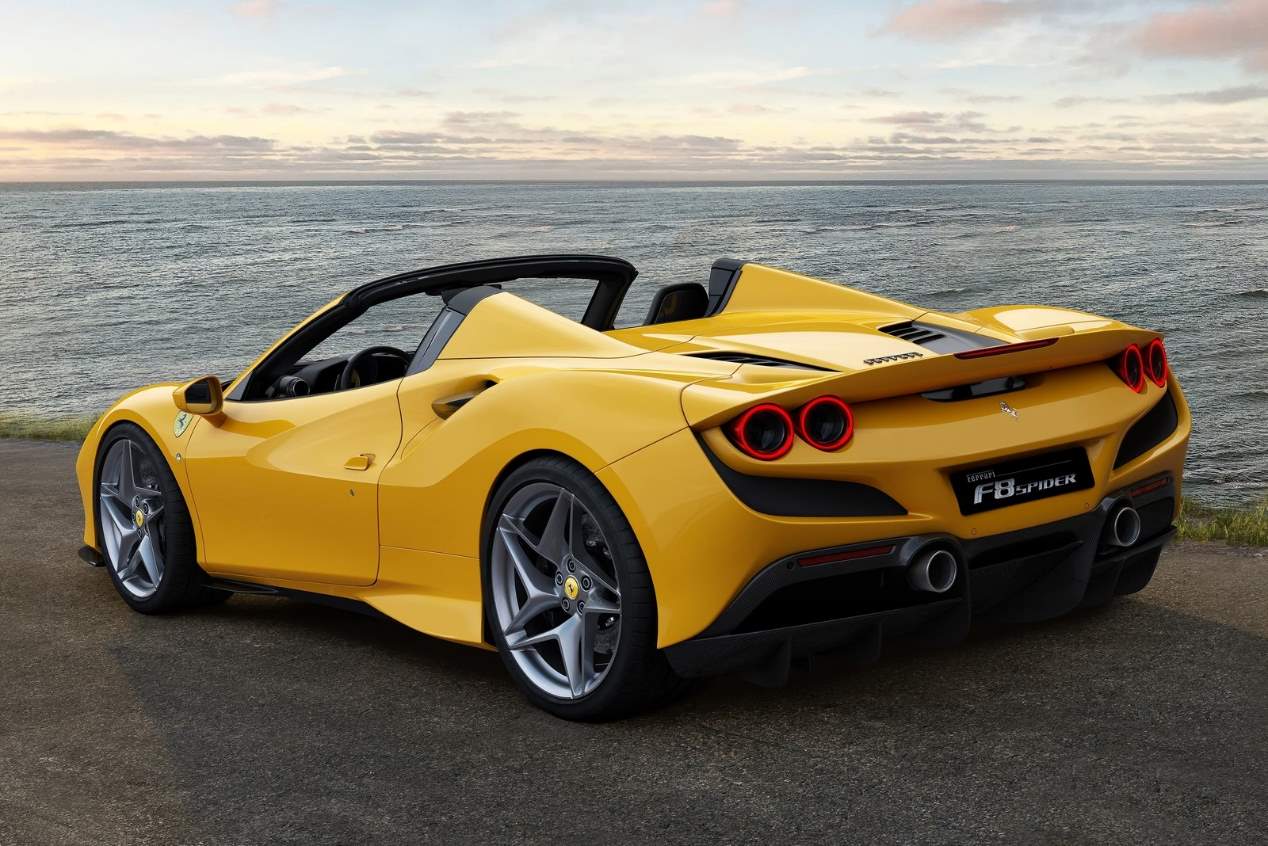 El Ferrari F8 Spider: las fotos del nuevo deportivo descapotable