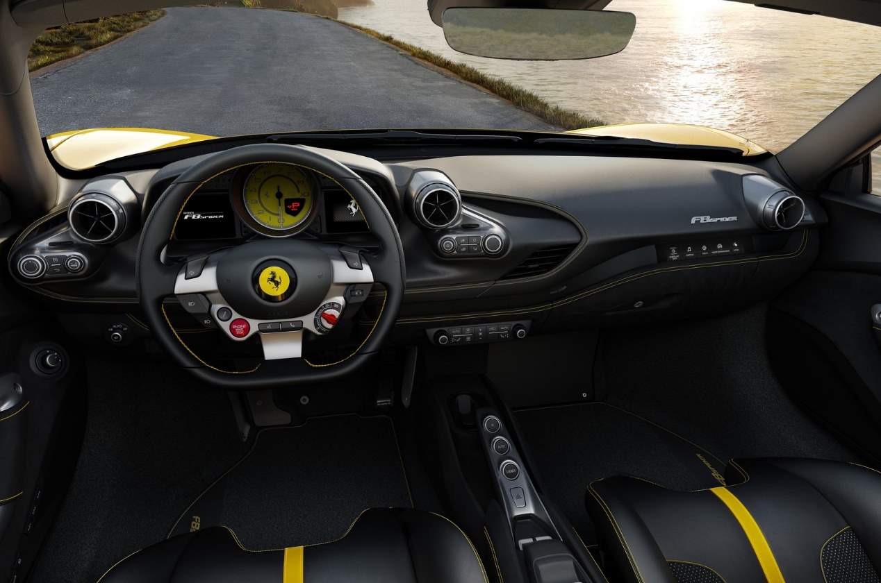 El Ferrari F8 Spider: las fotos del nuevo deportivo descapotable