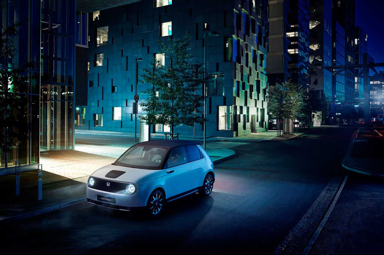 Honda e, el eléctrico urbano de Honda, desde 34.800 euros 