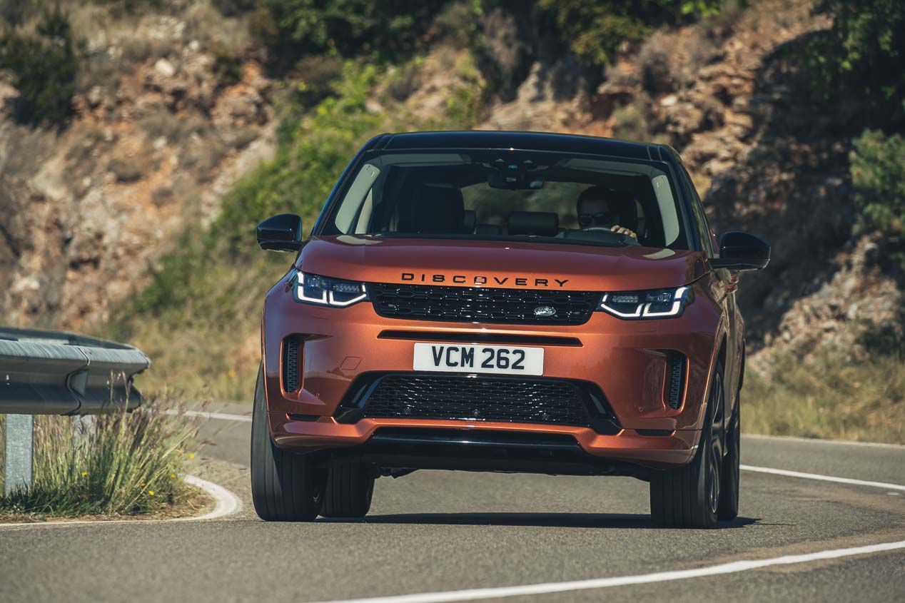Así y es y así va la nueva generación Land Rover Discovery Sport 