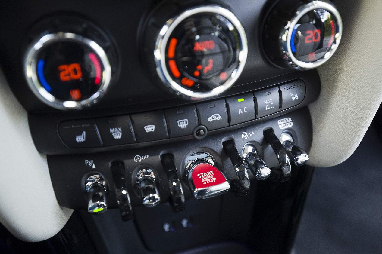 Comparativa: Audi A1 vs Mini Cooper 5 puertas
