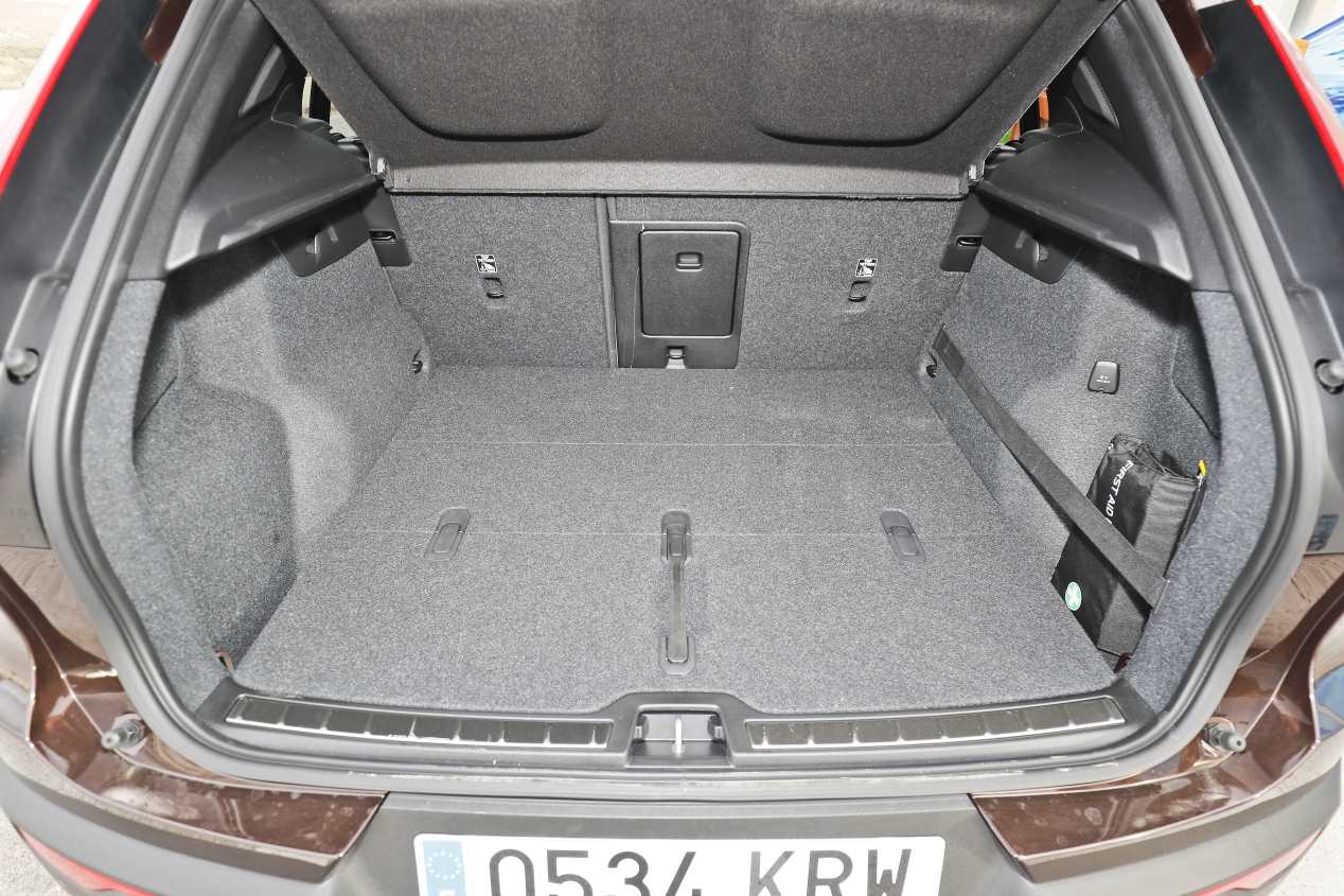 Volvo XC40 T3: a prueba el SUV en versión de acceso de gasolina