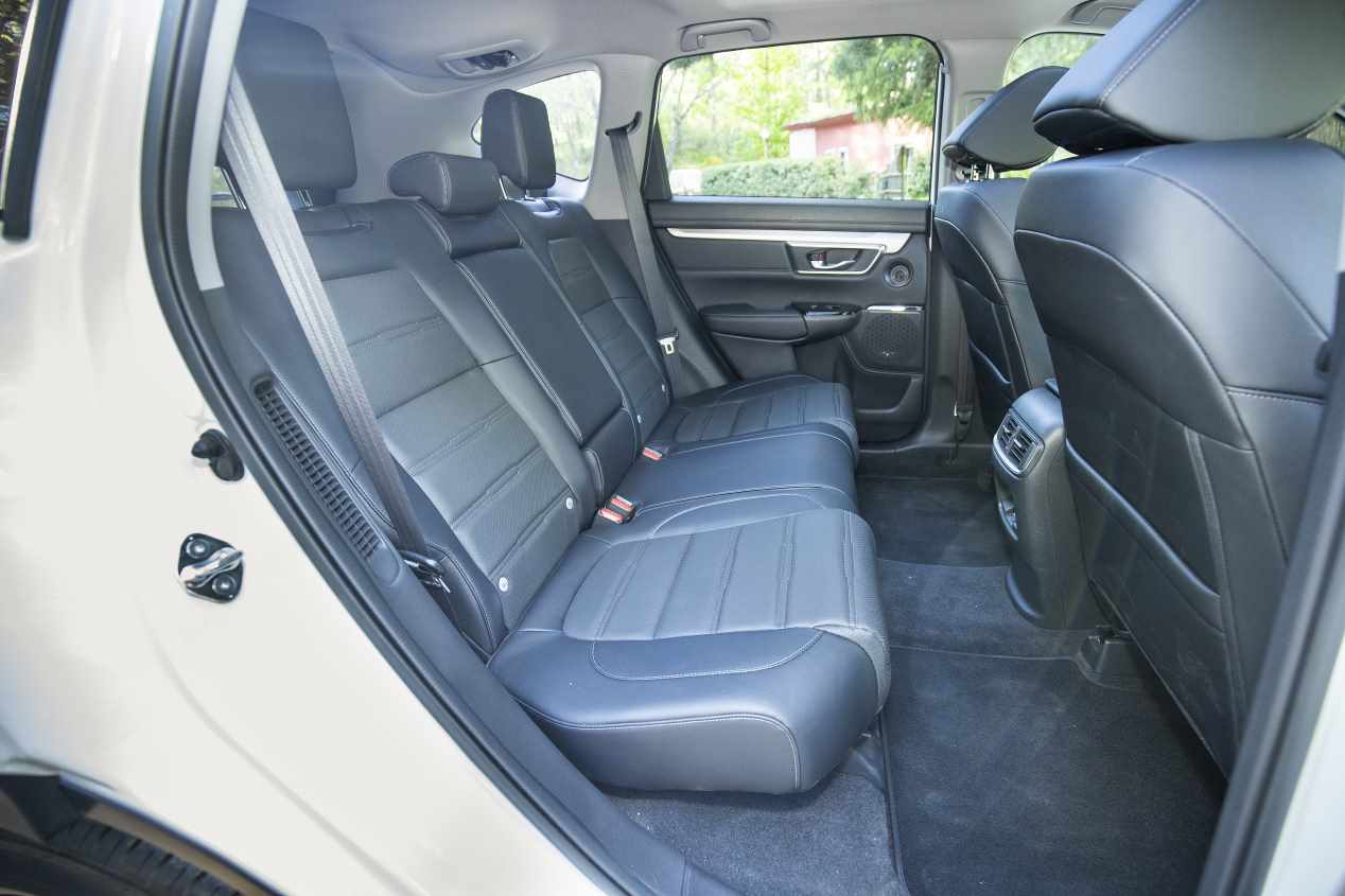 Comparativa: Honda CR-V I-MMD 4X4 vs Mitsubishi Outlander PHEV