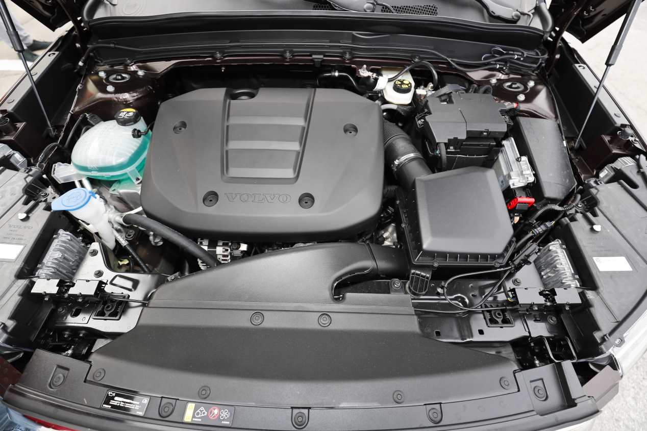Volvo XC40 T3: a prueba el SUV en versión de acceso de gasolina
