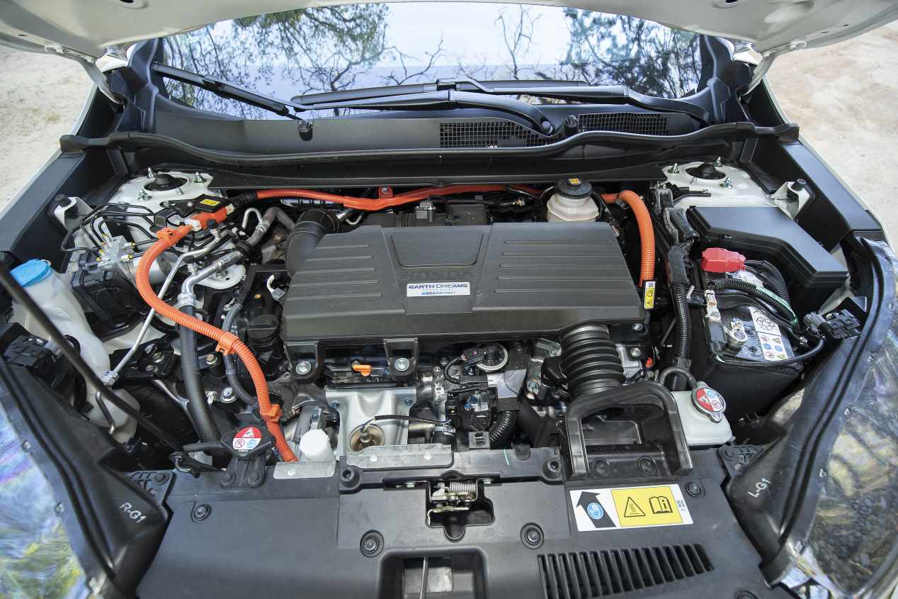 Comparativa: Honda CR-V I-MMD 4X4 vs Mitsubishi Outlander PHEV