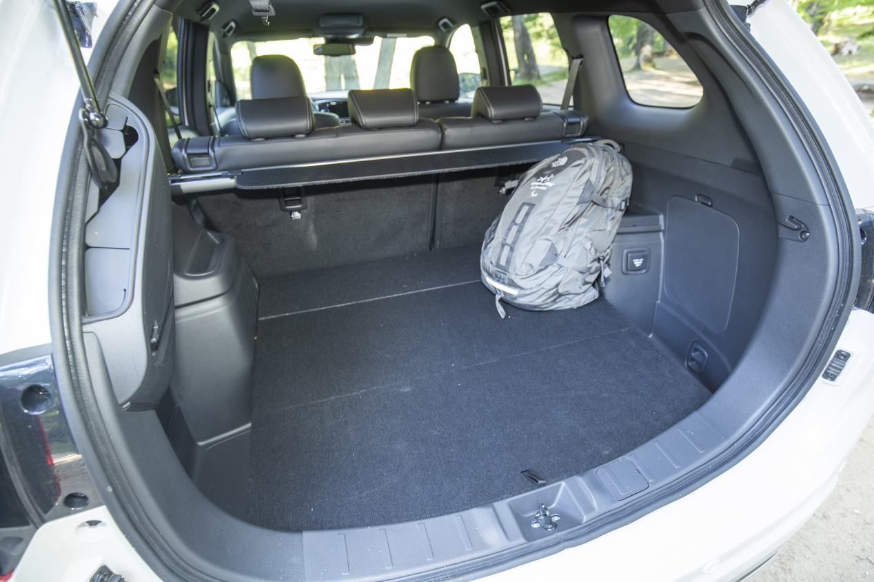 Comparativa: Honda CR-V I-MMD 4X4 vs Mitsubishi Outlander PHEV