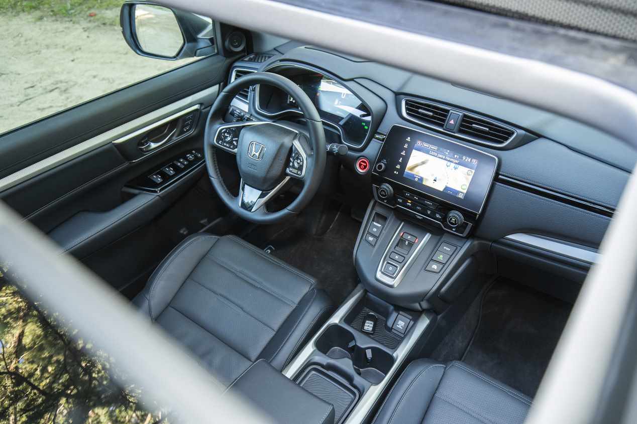 Comparativa: Honda CR-V I-MMD 4X4 vs Mitsubishi Outlander PHEV