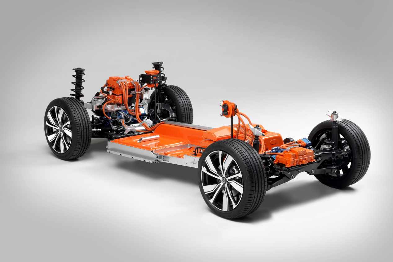Volvo XC40 eléctrico: el nuevo SUV se presenta en octubre