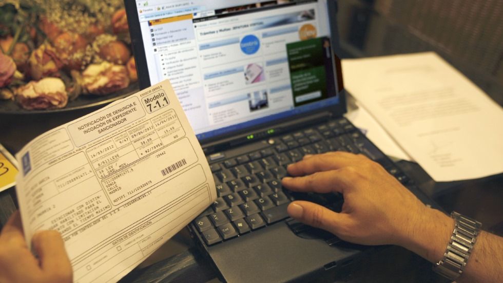 Multas de tráfico ilegales: cuando el automovilista tiene la razón