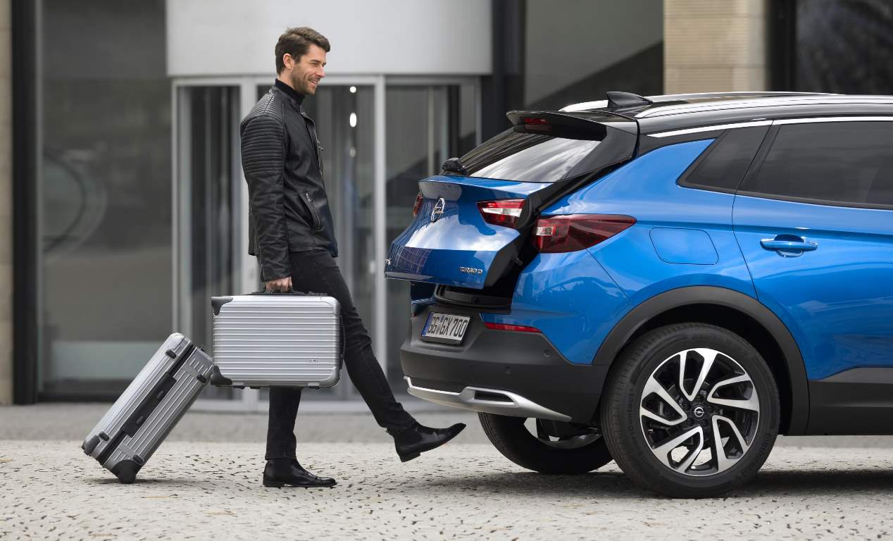 Opel Grandland X: el SUV alemán, ya disponible con la versión Hybrid4