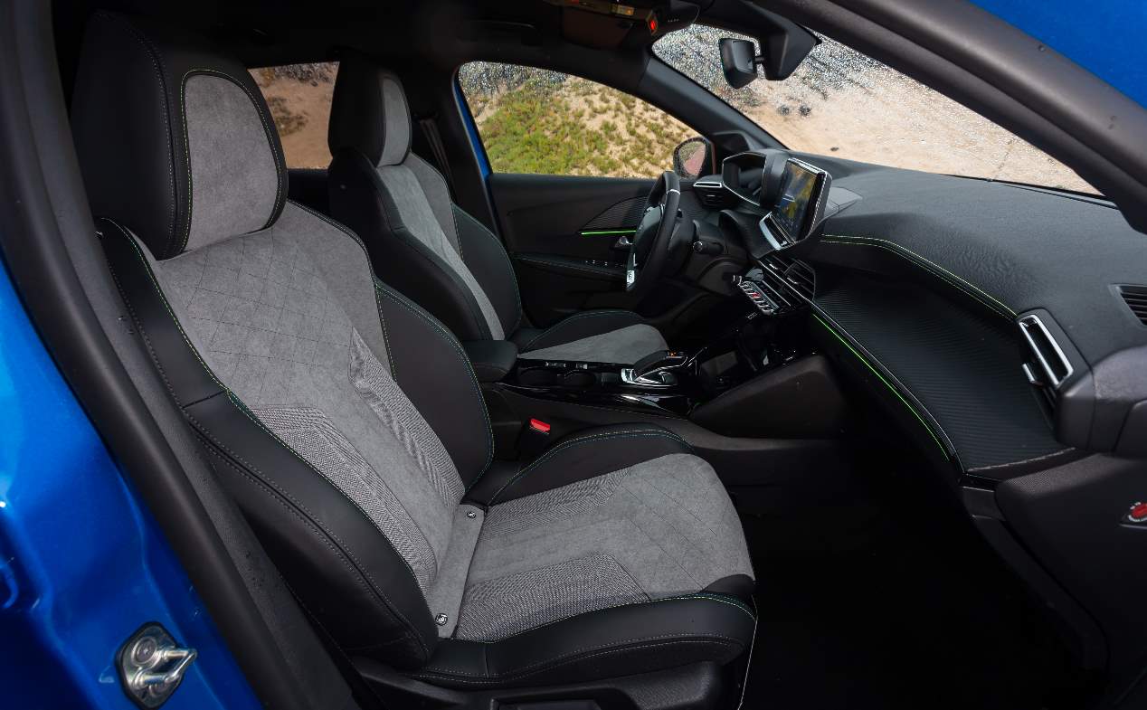 Nuevo Peugeot e-208 eléctrico: probamos el nuevo utilitario cero emisiones