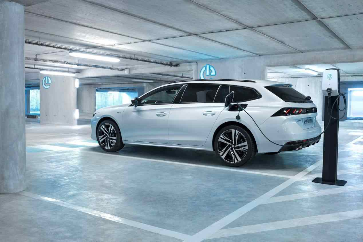 Todas las berlinas que llegan al mercado entre finales de 2019 y todo 2020