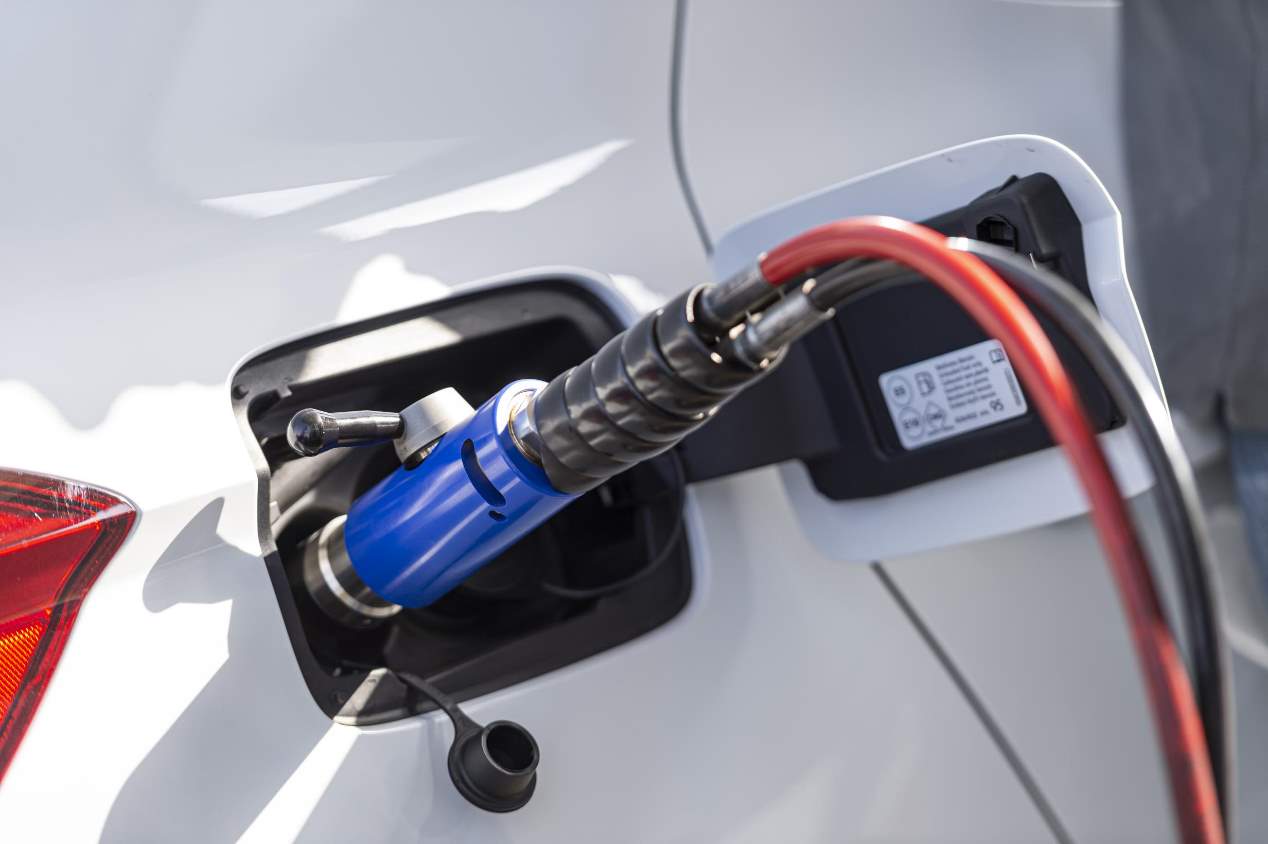 Seat da una vuelta a España con sus coches de gas natural