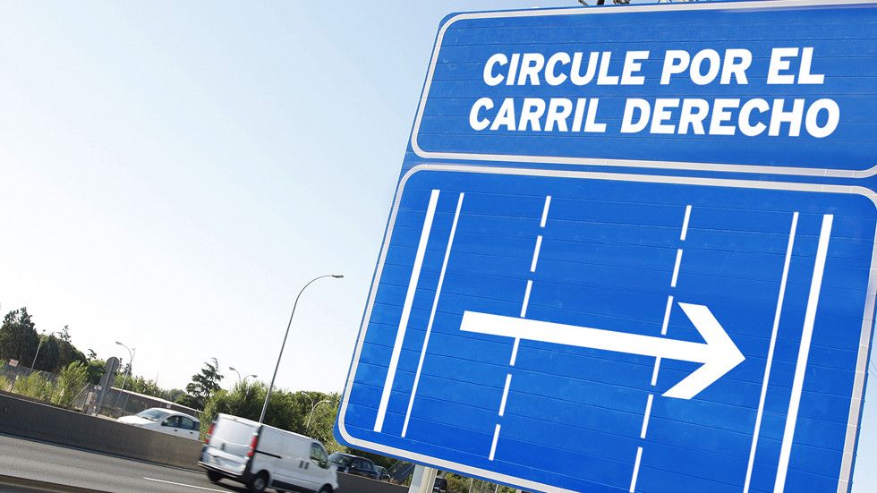 El síndrome del carril izquierdo: qué es y las multas que te pueden poner