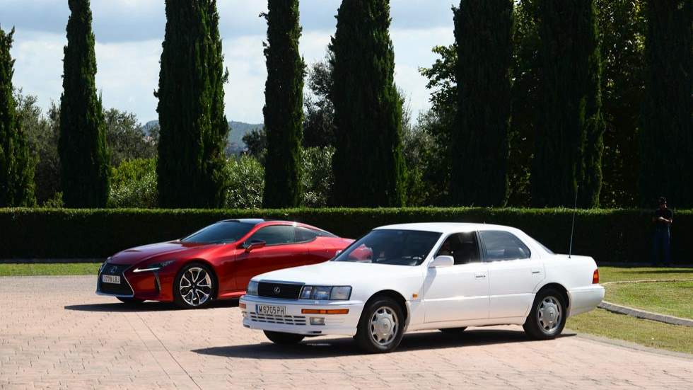 Lexus cumple 30 años desde que llegó el LS 400 al mercado