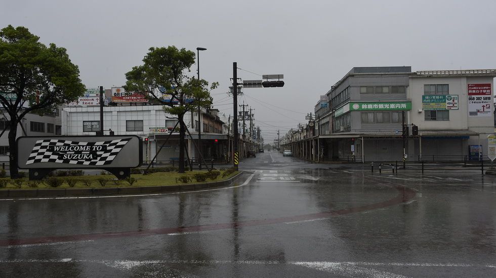 Imagen de la ciudad de Suzuka durante el tifón