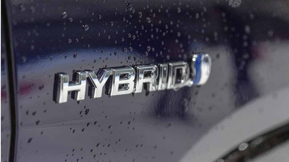 Toyota ampliará la garantía de sus baterías hasta los 10 años 
