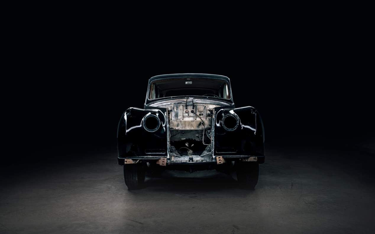 Lunaz Design revitaliza coches clásicos convirtiéndolos en eléctricos puros