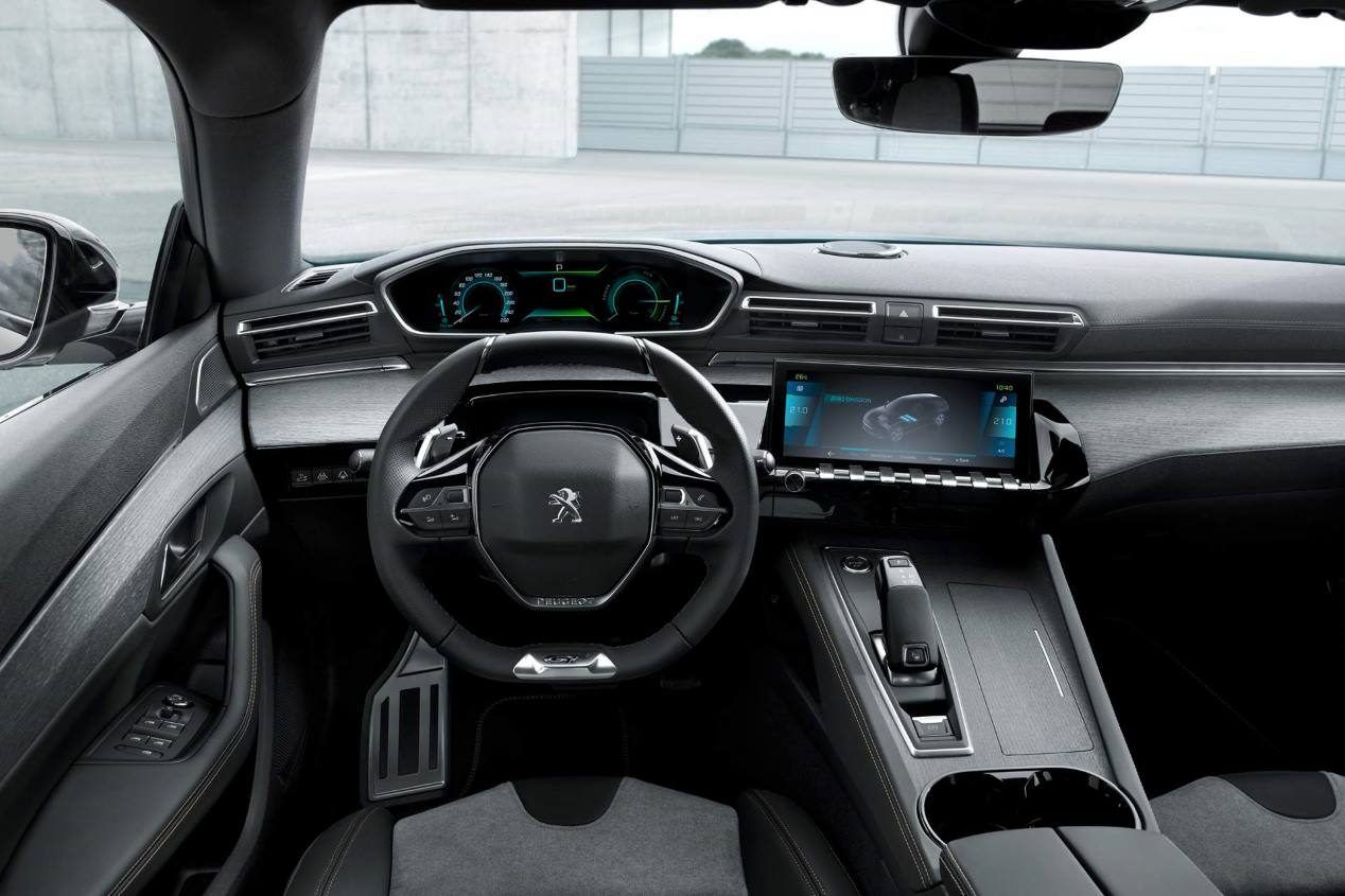 Skoda Octavia 2020 vs Peugeot 508: el gran duelo de berlinas que viene