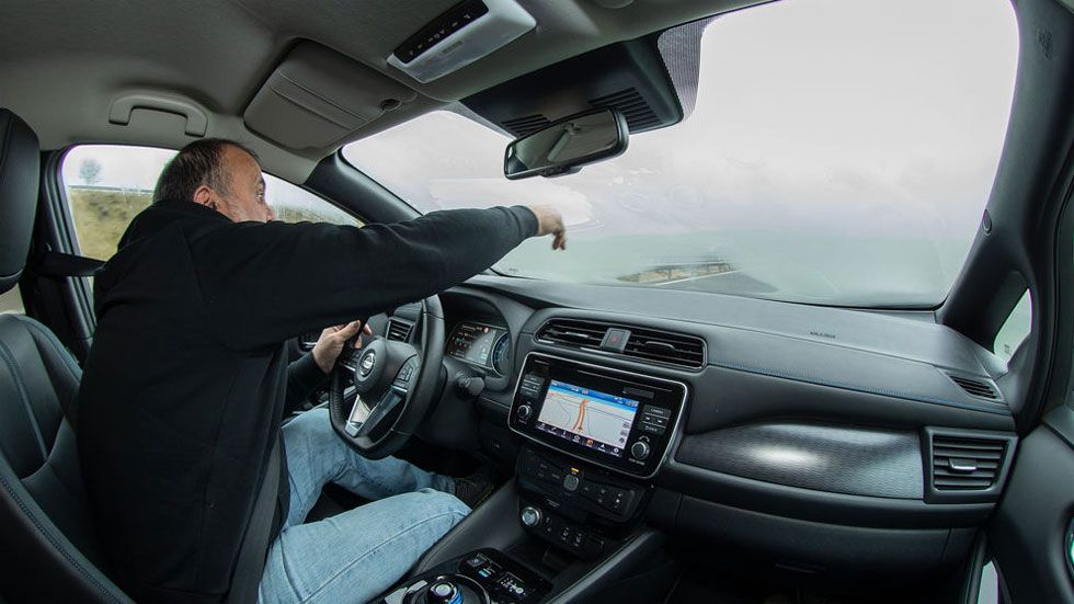 Cómo desempañar los cristales del coche lo más rápidamente posible  