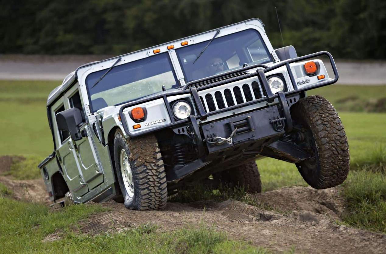 Hummer podría renacer con modelos SUV y pick-up eléctricos