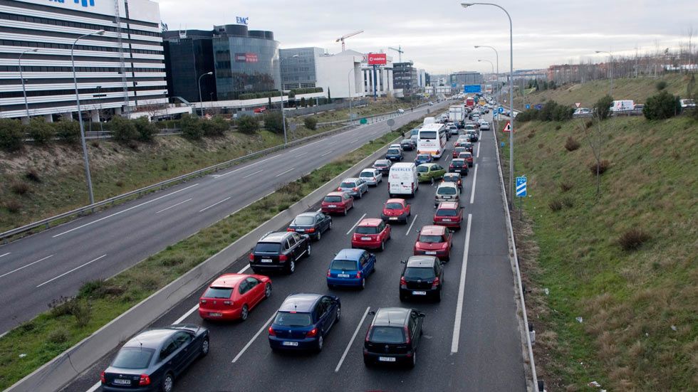La DGT avisa: efecto acordeón, qué es y cómo puedes evitarlo