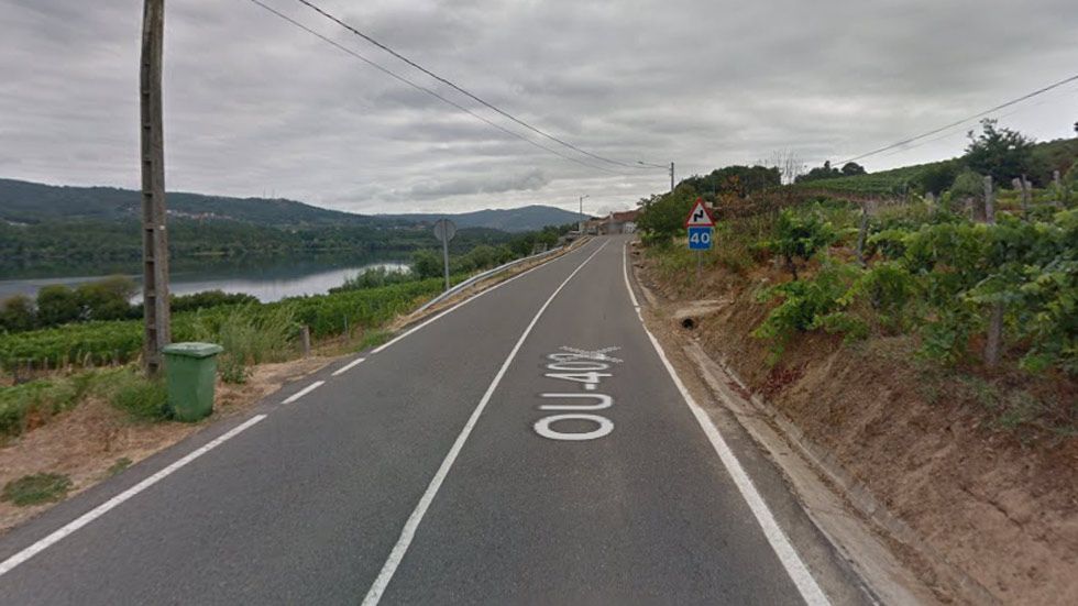 Muere tras deslizarse en patines por una cuesta y caer por una cuneta