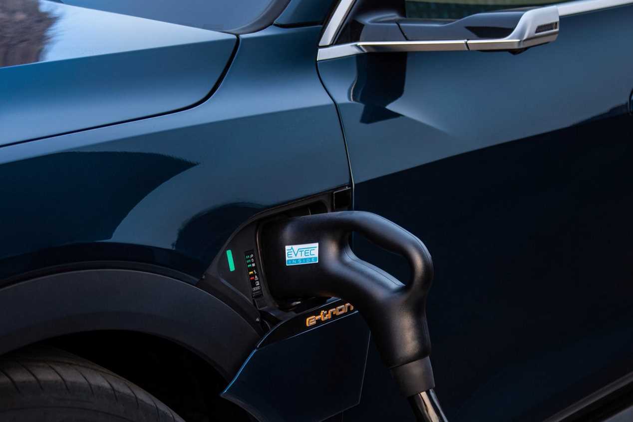 Audi eTTron: el TT desaparecerá y se convertirá en un SUV eléctrico 