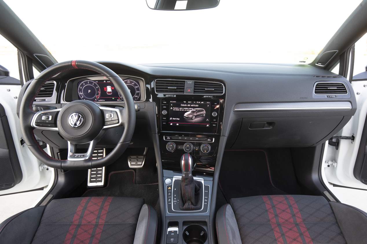 Comparativa GTI: Ford Focus ST, Hyundai i30 N Performance y VW Golf GTI TCR