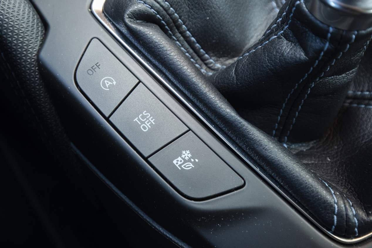 Duelo de compactos diésel: Ford Focus EcoBlue vs Skoda Scala TDI