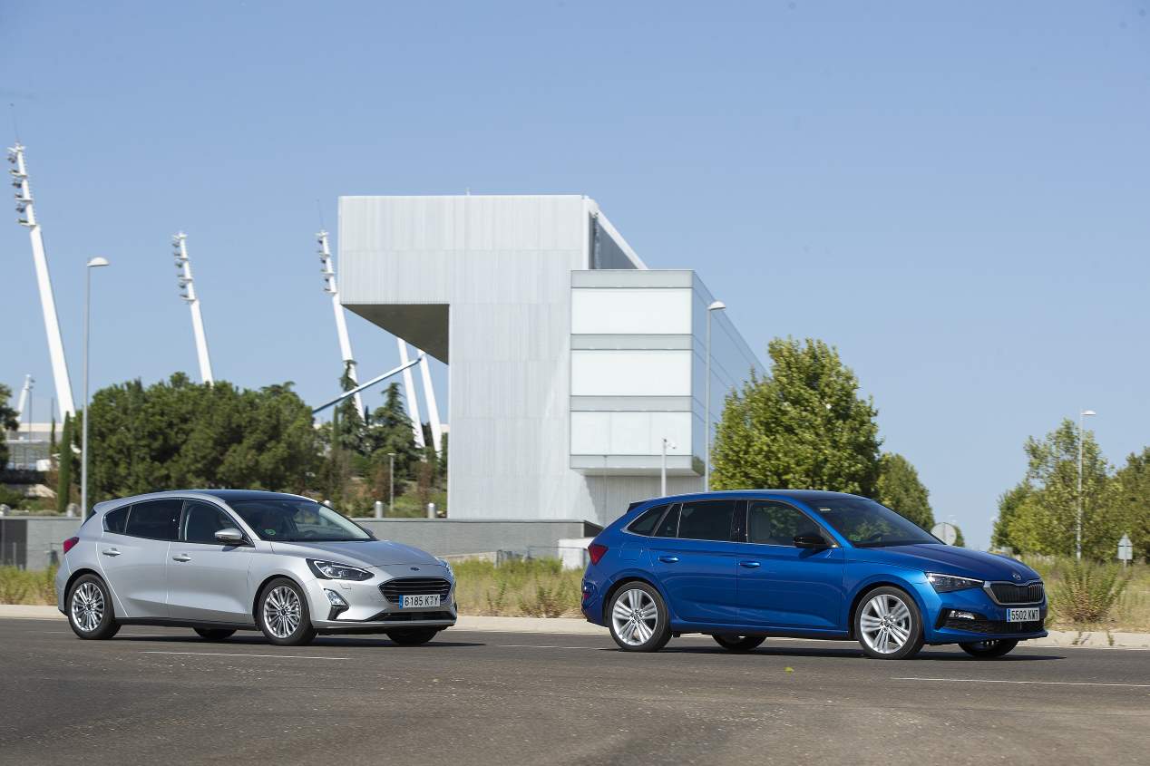 Duelo de compactos diésel: Ford Focus EcoBlue vs Skoda Scala TDI