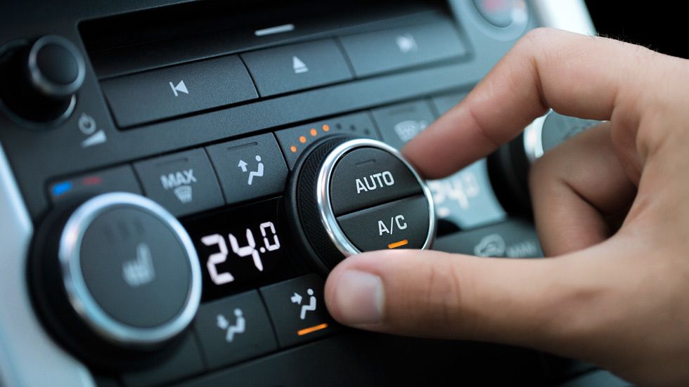 Los mejores trucos para que ahorres gasolina al usar el climatizador