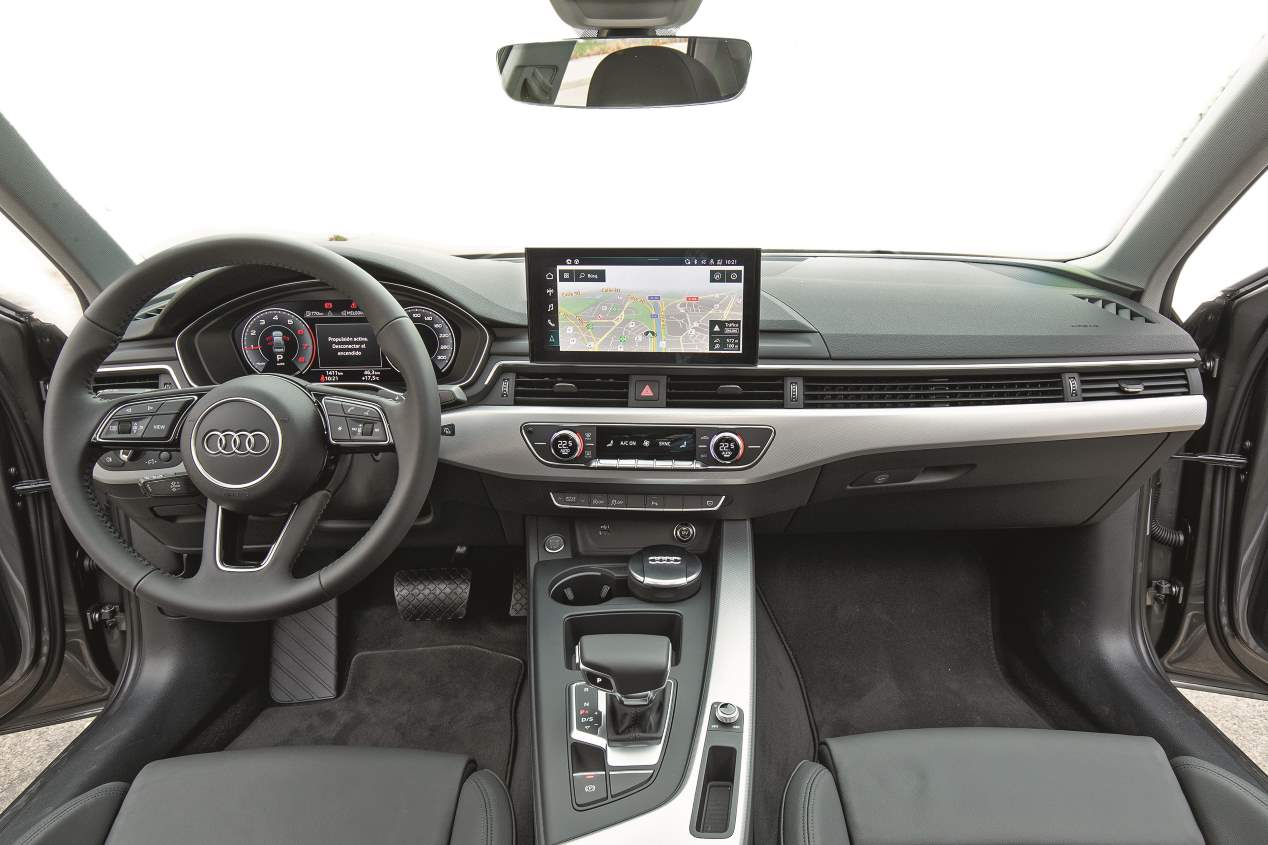 A prueba el Audi A4 35 TFSI: estilo y eficiencia en formato berlina