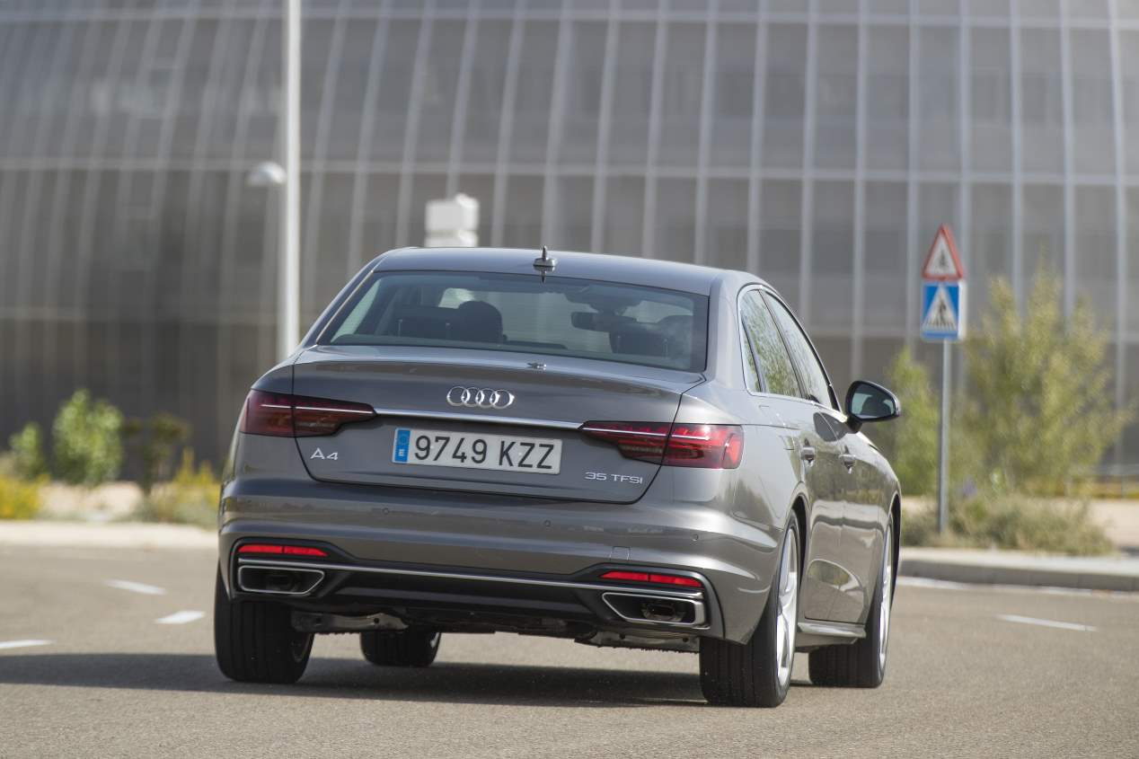 A prueba el Audi A4 35 TFSI: estilo y eficiencia en formato berlina