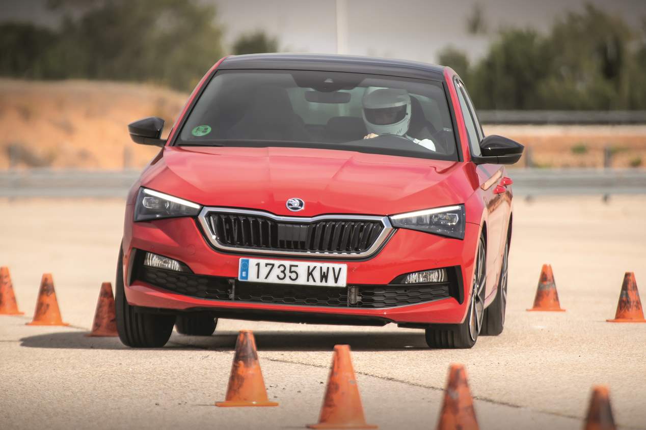 Comparativa de compactos: Seat León, Skoda Scala y VW Golf