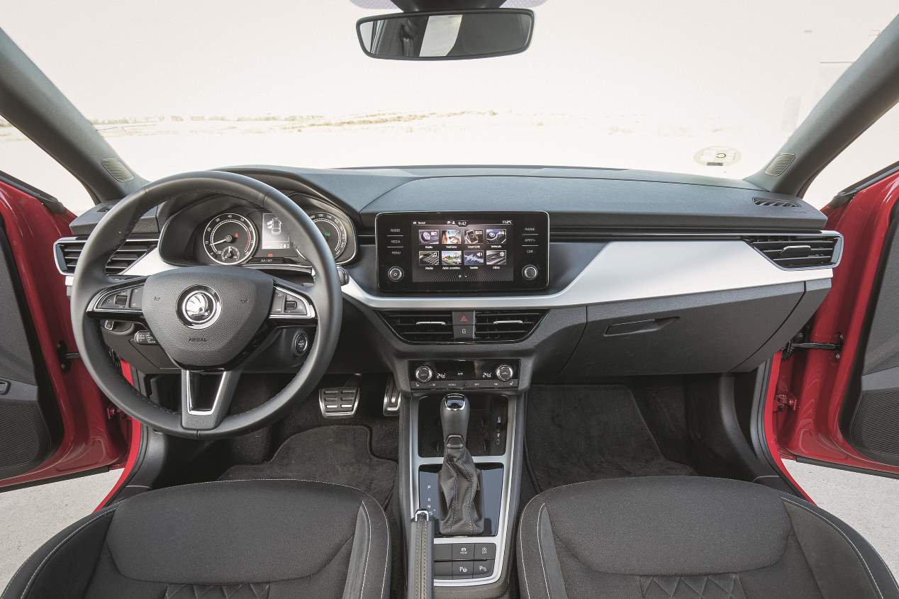 Comparativa de compactos: Seat León, Skoda Scala y VW Golf