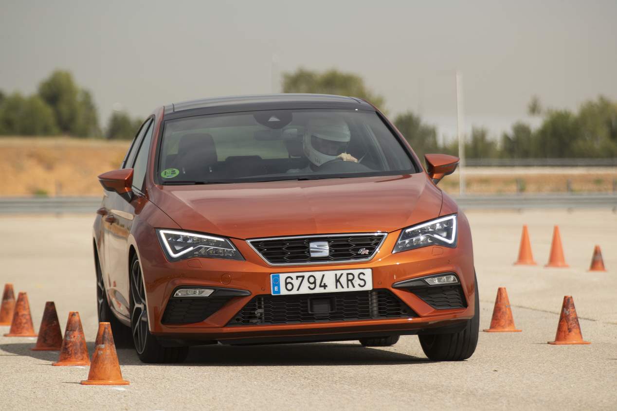Comparativa de compactos: Seat León, Skoda Scala y VW Golf