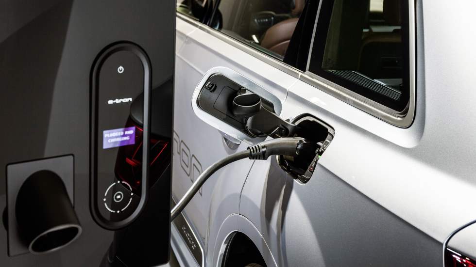 ¿Cuántos coches eléctricos habrá en España en 2030?